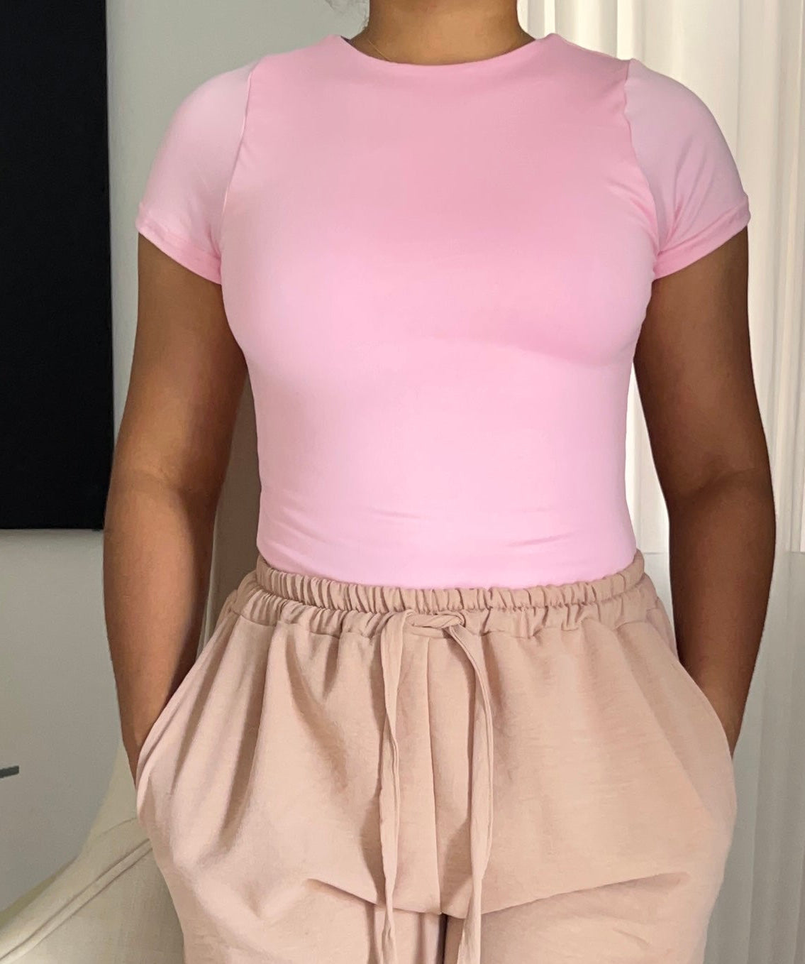 Mangas cortas | escote redondo | Bodysuit