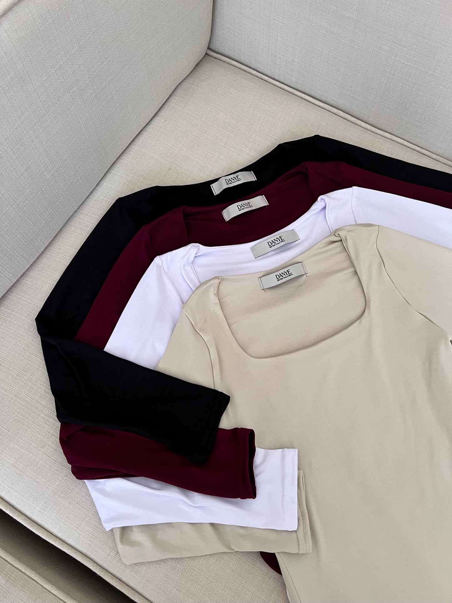 Bodysuit | escote cuadrado | mangas largas