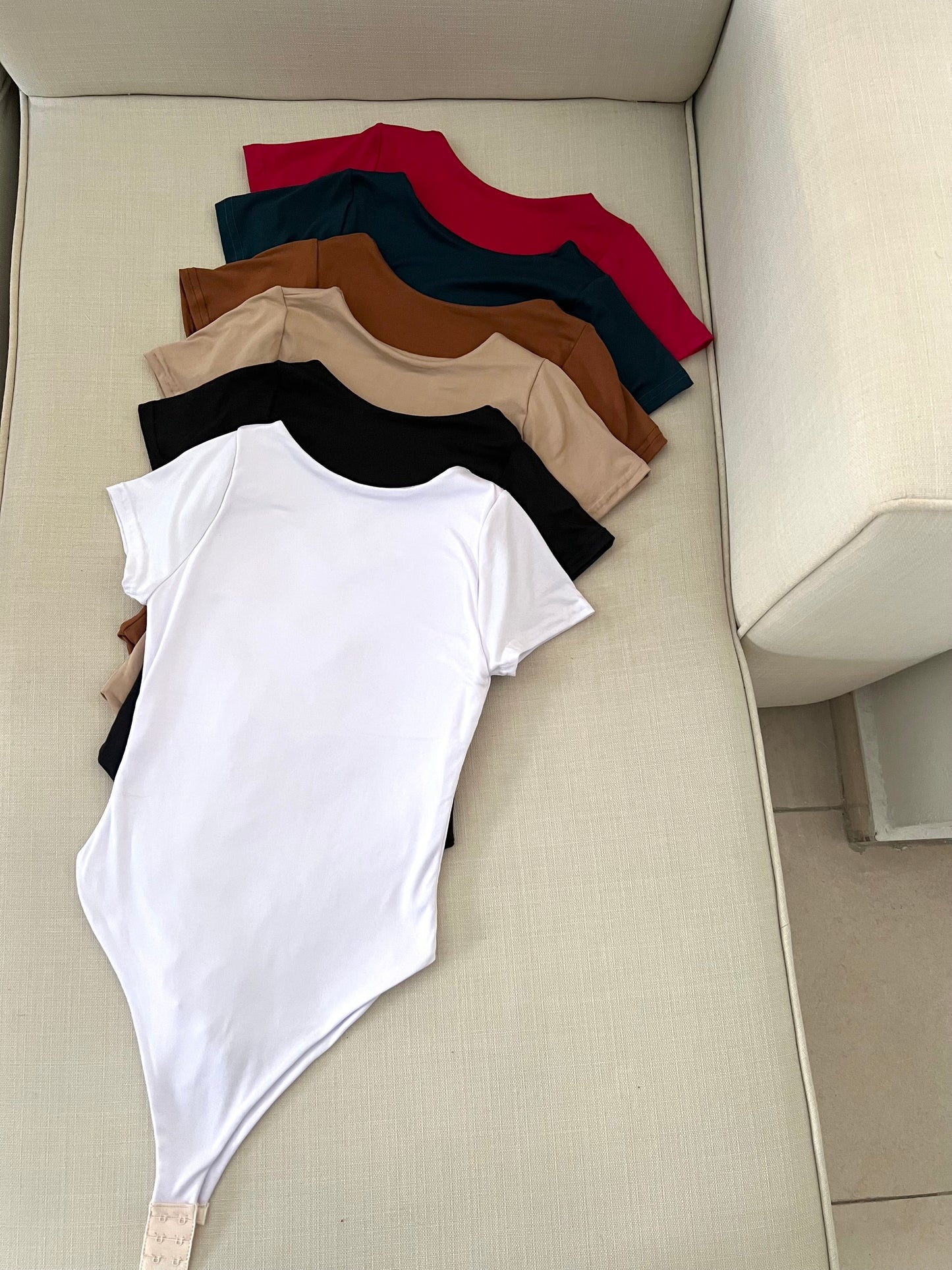 Bodysuit |Mangas cortas | escote redondo