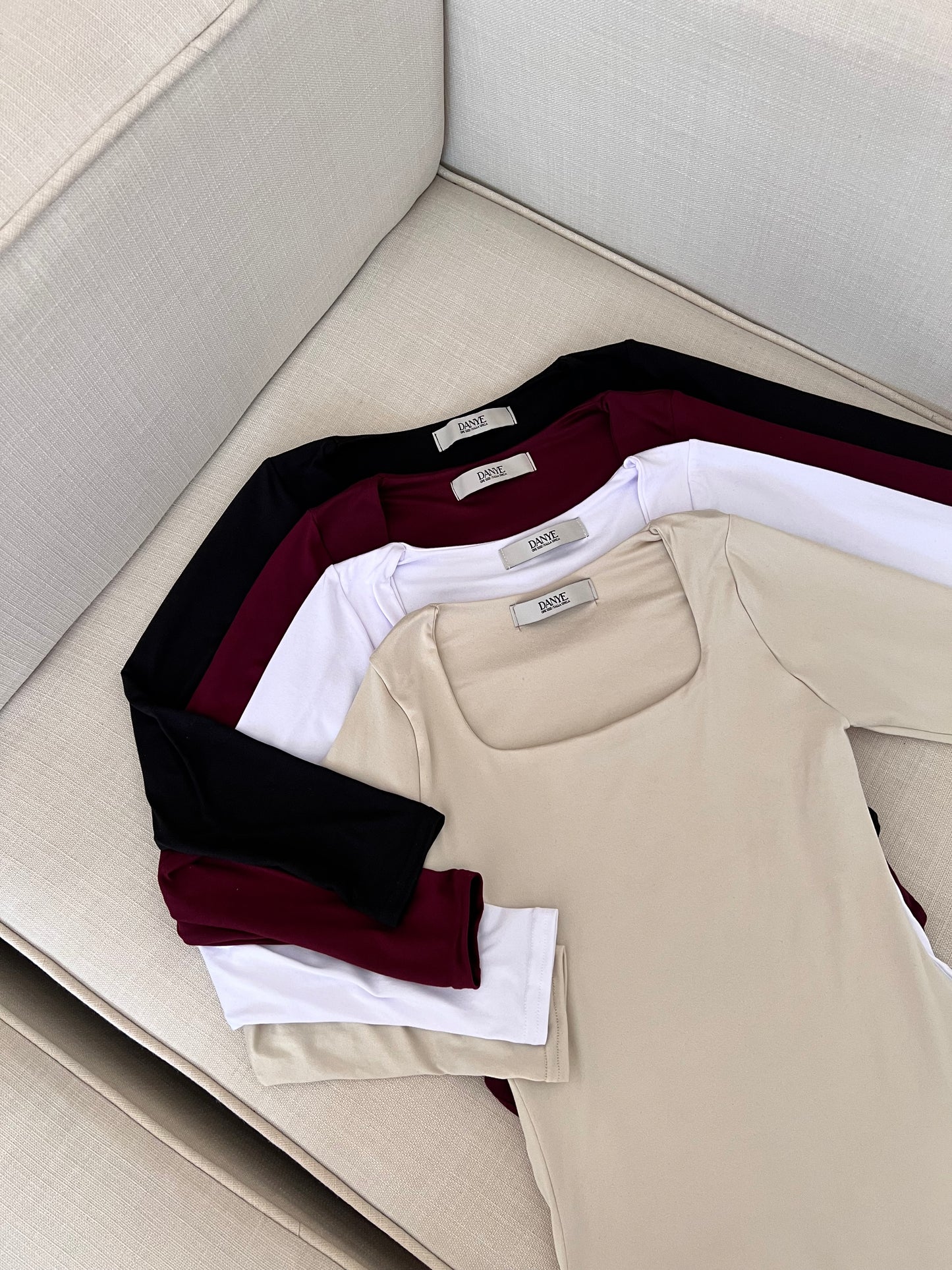 Bodysuit | escote cuadrado | mangas largas