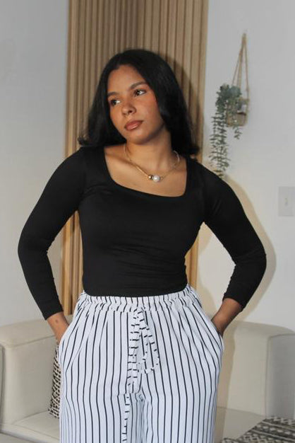 Basic Top | escote cuadrado | mangas largas